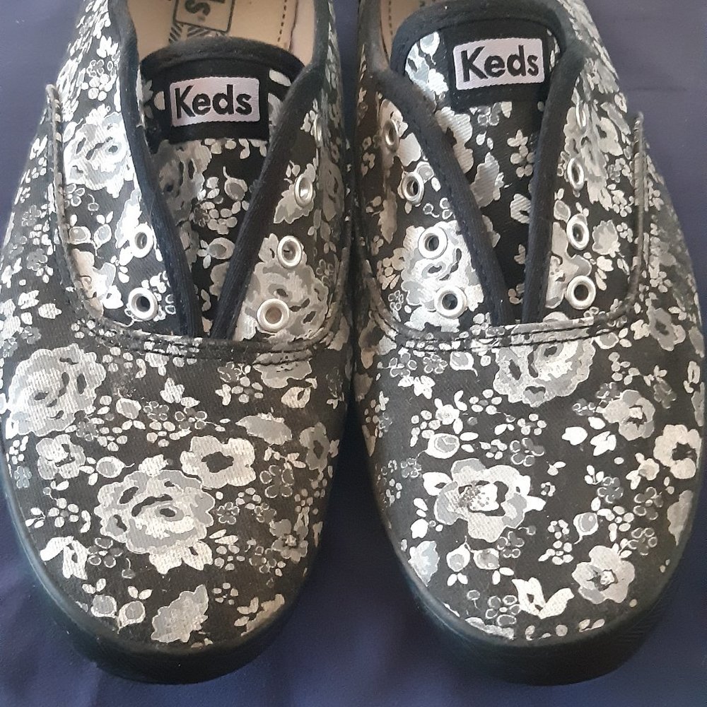 Flowered Black KEDS!